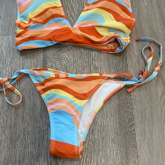 Rainbow Bikini - Picture 4 of 5
